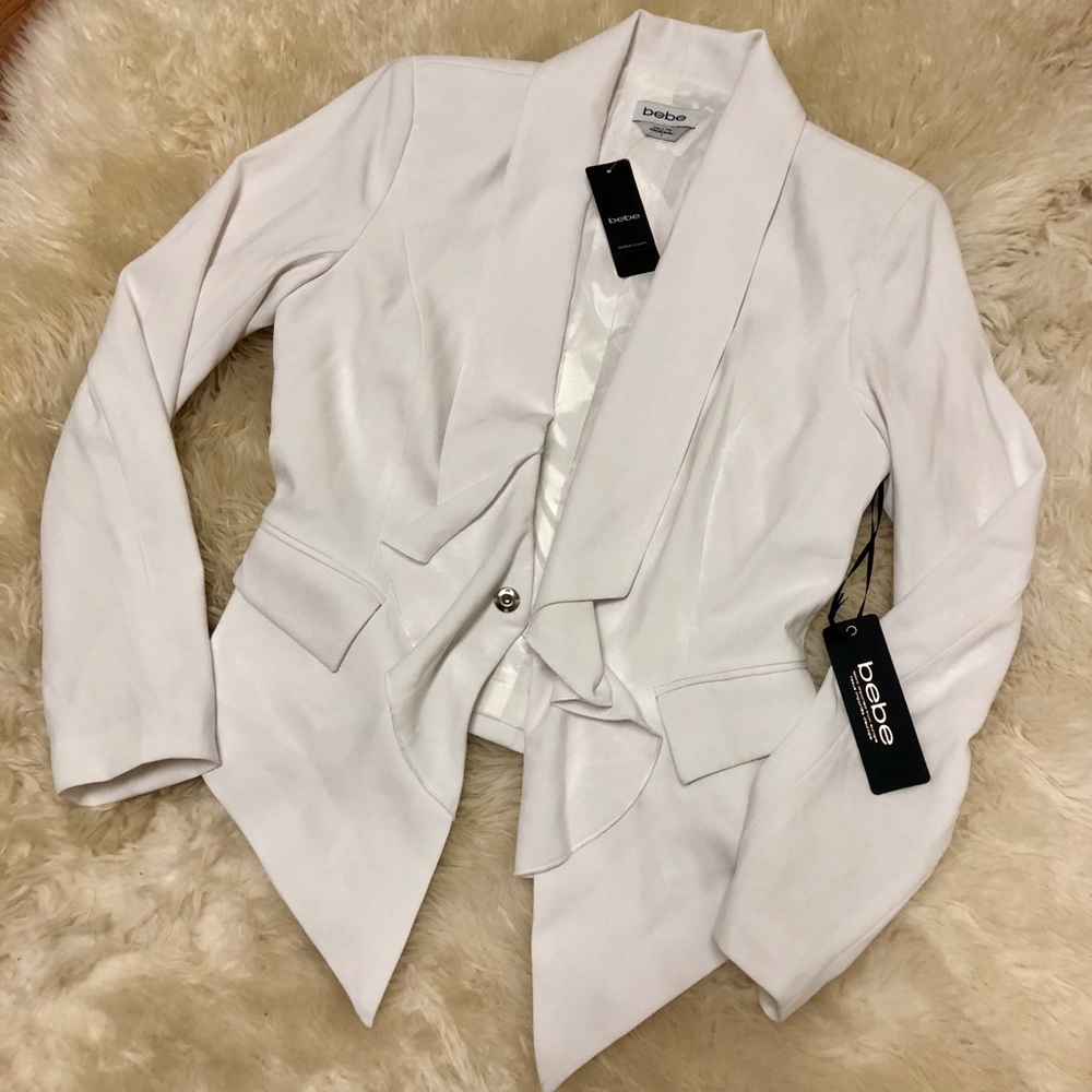 BEBE blazer *New*